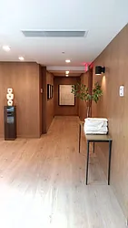 Rented by R New York