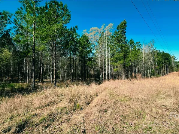 511 Moses Rd, Ridgeway, SC 29130