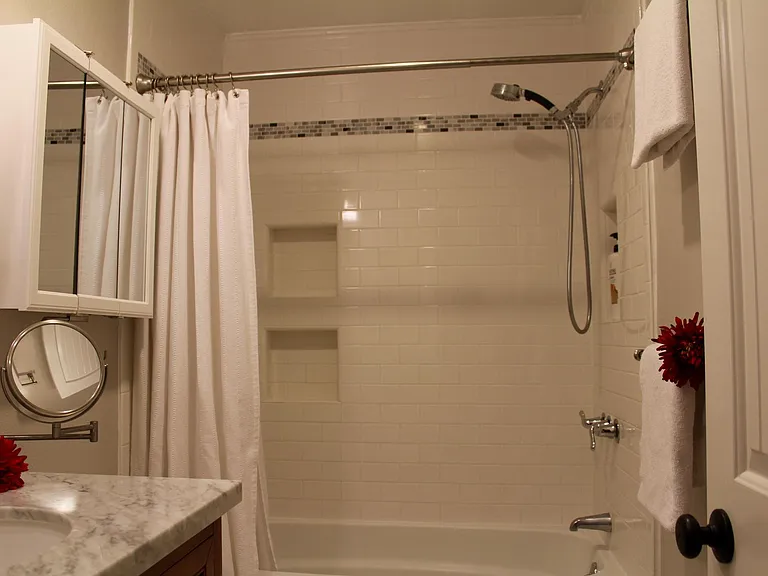 10757 Hortense St — Photo 12