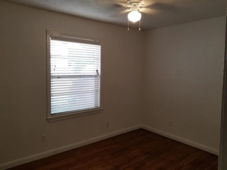 3215 Dartmouth Dr — Photo 10