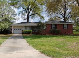 900 Godfrey Pl, Perry, GA 31069