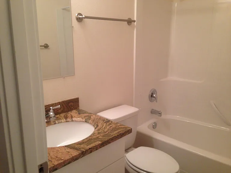 3025B 21st Ave W #B — Photo 10