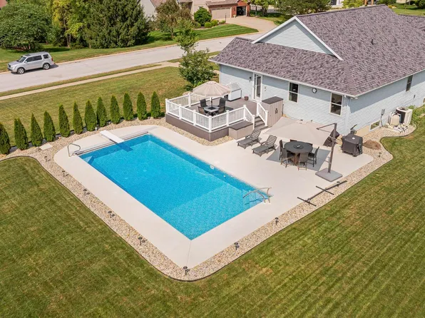 9428 Poplar Creek Pl, Leo, IN 46765