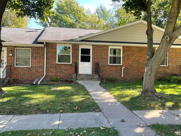 404 5th St SW, Waukon, IA 52172
