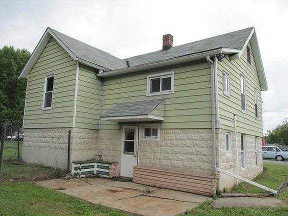 2nd image of 117 Goldie St