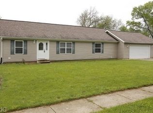 1119 Angell Ave, Three Rivers, MI 49093