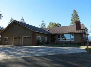 1051 Timberridge Rd, Grants Pass, OR 97527