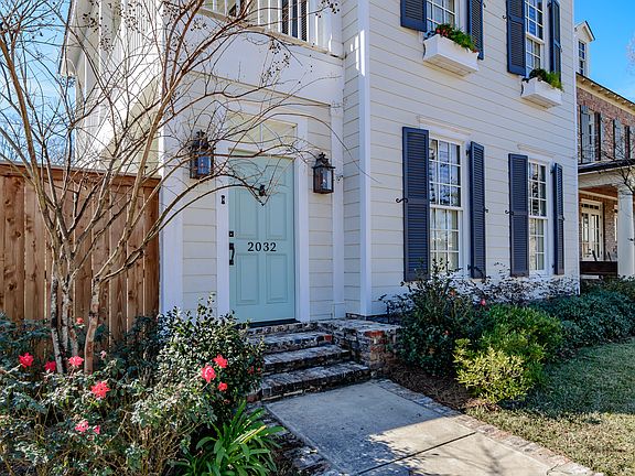 3rd image of 2032 Fairwoods Dr