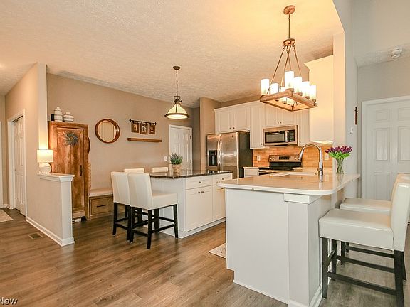 5th image of 9072 Devonshire Dr