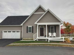 231 Cottage Ln, Middlebury, VT 05753
