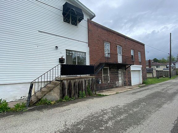 2nd image of 102 S 12th St