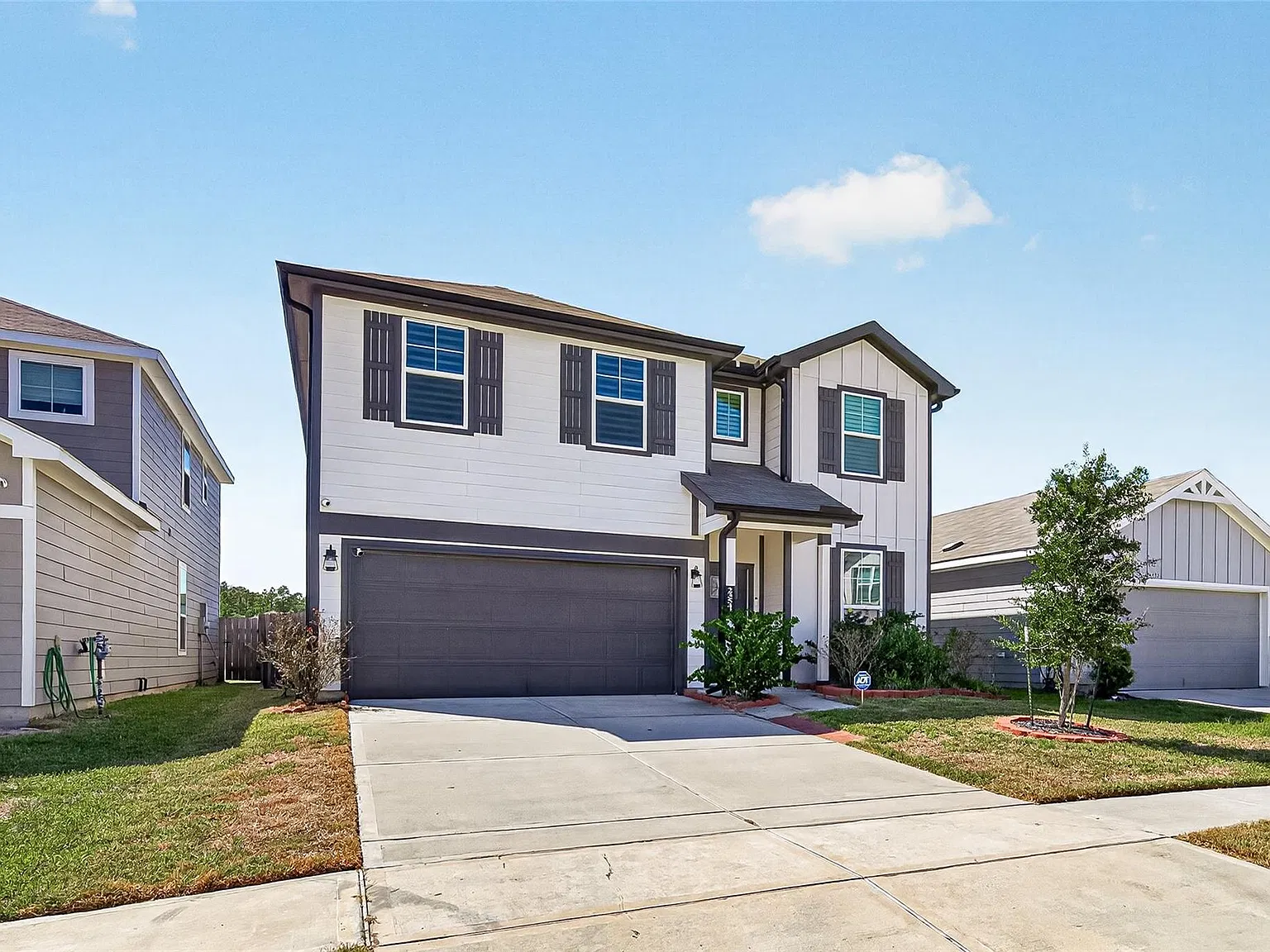 4 bed, 3.0 bath, 2312 sqft, $2,800 — Photo 3