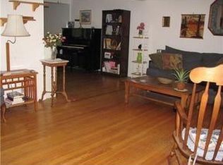 35 Pine St, New City, NY 10956