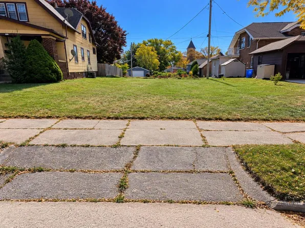 1217 N 15TH STREET, Sheboygan, WI 53081