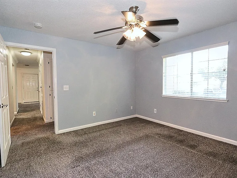 11150 Trinity River Dr — Photo 3