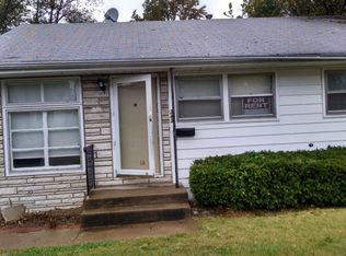 343 Crawford Rd, Saint Louis, MO 63137