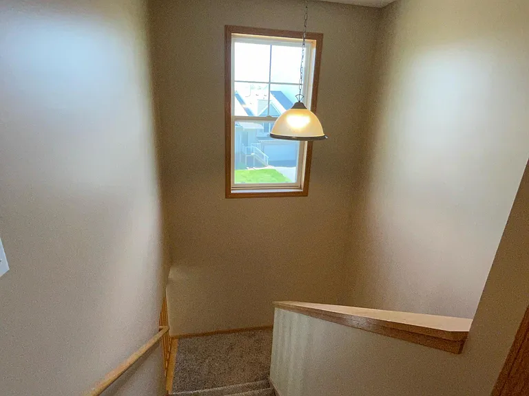20711 Hampshire Cir — Photo 13