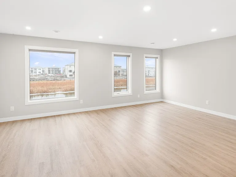 40 Ken Oblik Dr — Photo 36