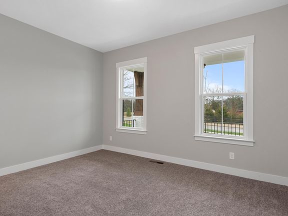 The Somerville Bedroom 4