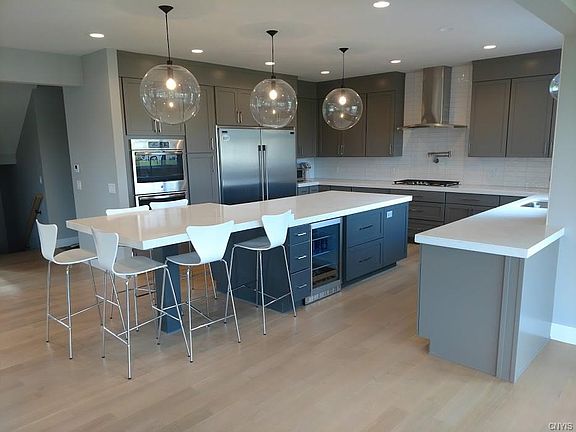 2nd image of 8280 Sugarland Dr