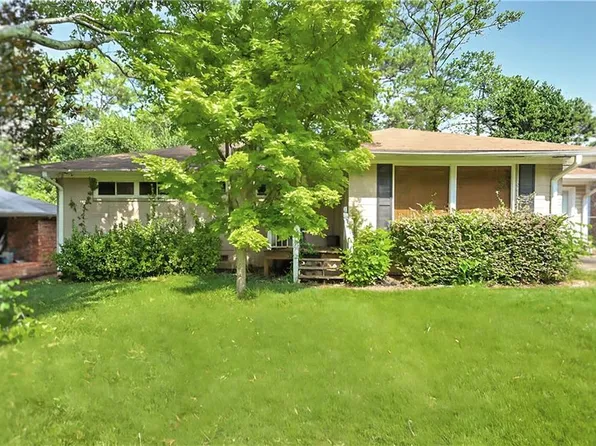 2735 Spring Dr SE, Smyrna, GA 30080