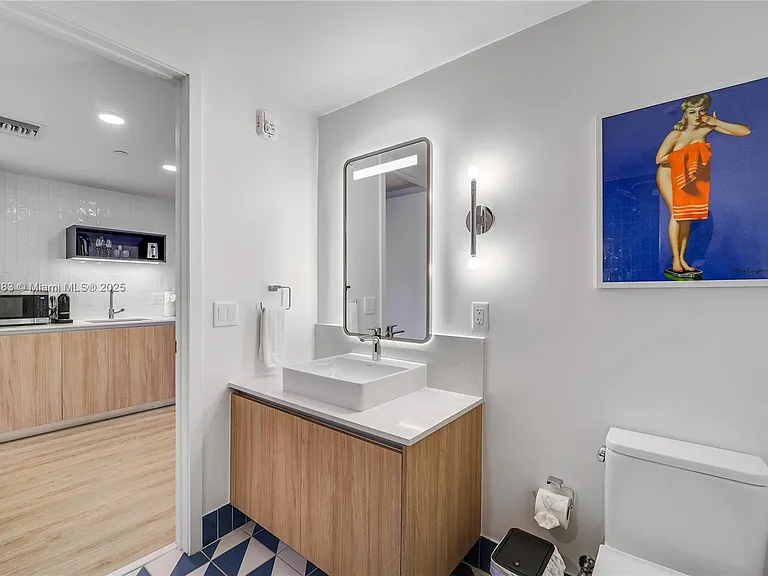601 NE 1st Ave #1619 — Photo 5
