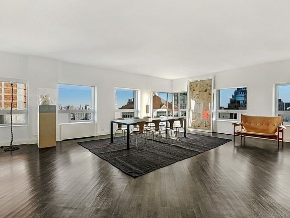 3rd image of 500 Park Ave #30B