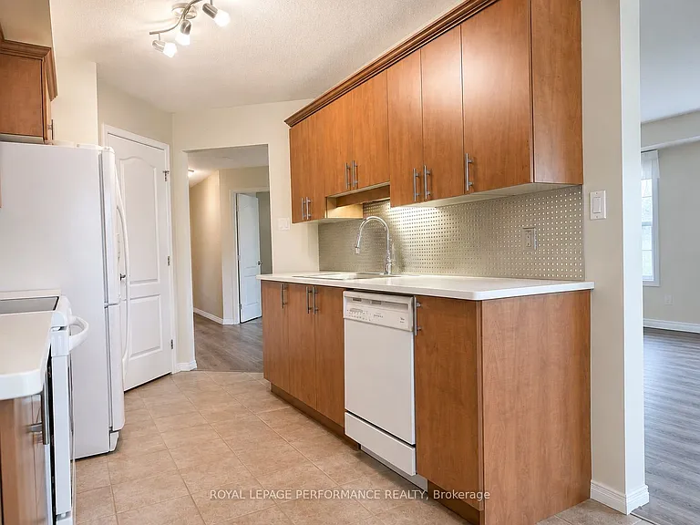 136 Edwards St #206 — Photo 16