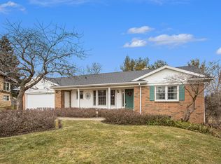 3510 Springbrook Dr NW, Grand Rapids, MI 49544
