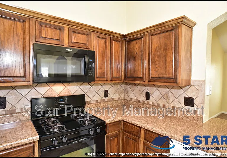 12636 Crystal Ridge St — Photo 17