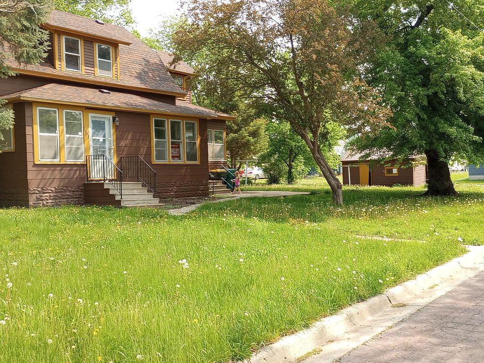 1st image of 151 W Dineen St