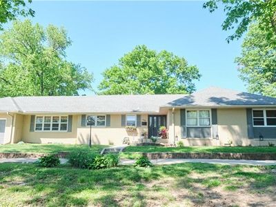 608 Sycamore Ln, Pittsburg, KS, 66762