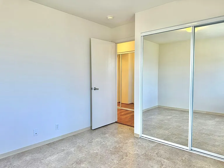 Bedroom 2 - View 2