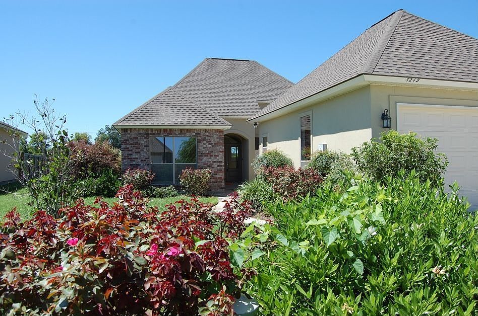 1st image of 5242 Courtyard Dr