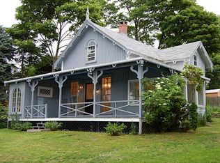 60 Palmer Ave, Tiverton, RI 02878