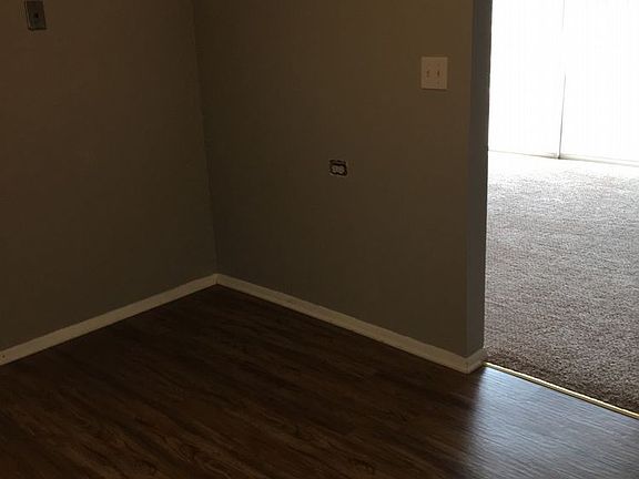 4th image of 447 Cavalier Ct APT 3-5