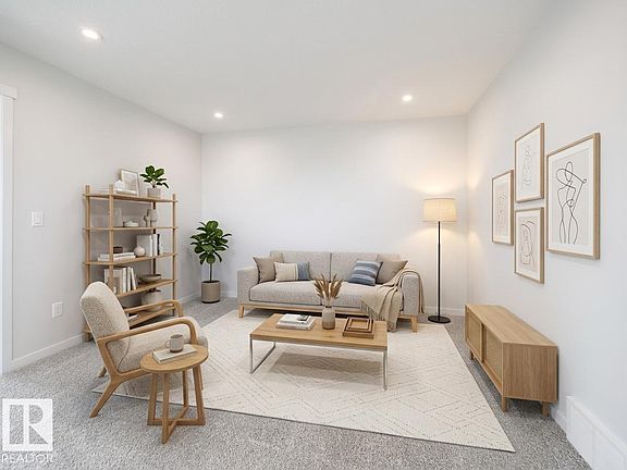 4th image of 2204 193rd St NW