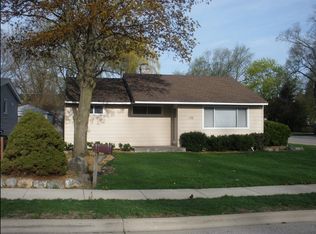 170 N Prairie Ave, Mundelein, IL