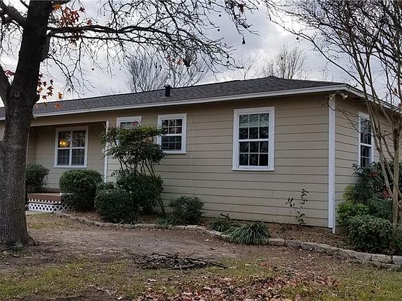 3rd image of 713 Peterson St