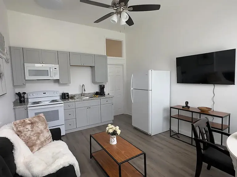 2513 Erato St #102 — Photo 5