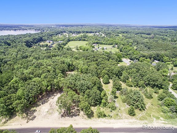 4th image of 7475 Two Lakes Dr NE