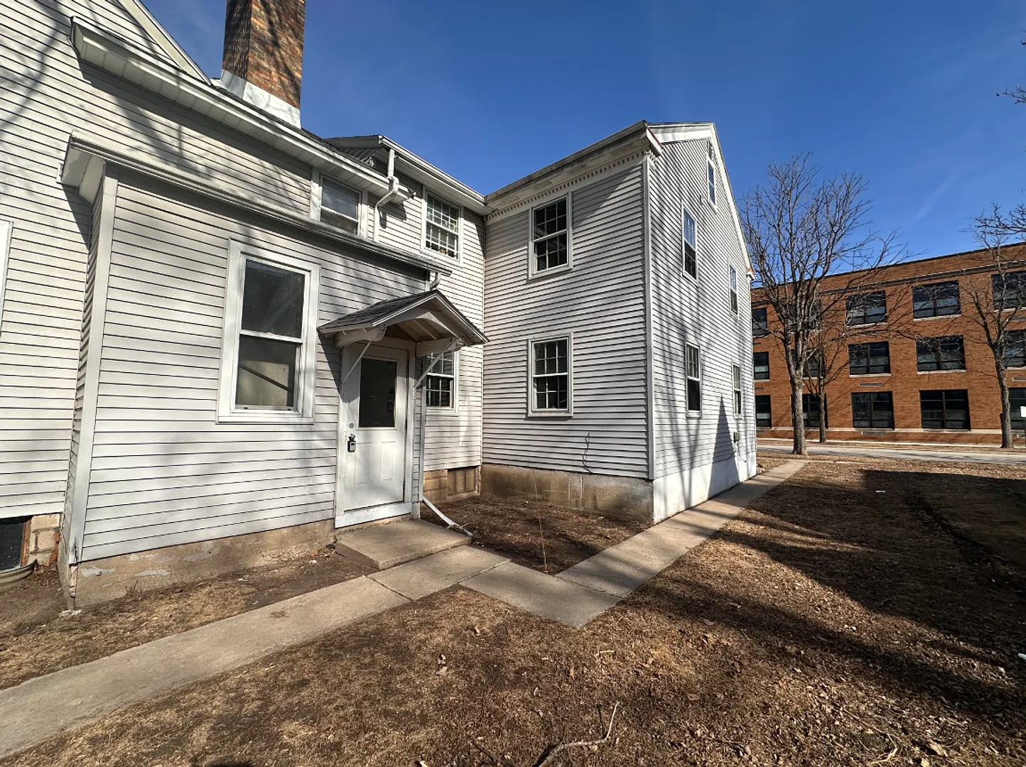 208 South Chestnut Avenue — Photo 3