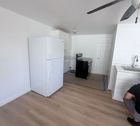 2nd image of 5 Hoonani St #3