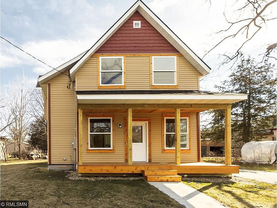 1st image of 211 Woodley St W