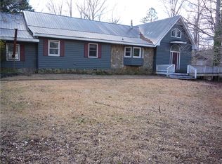 911 N Laurel St, Walhalla, SC 29691