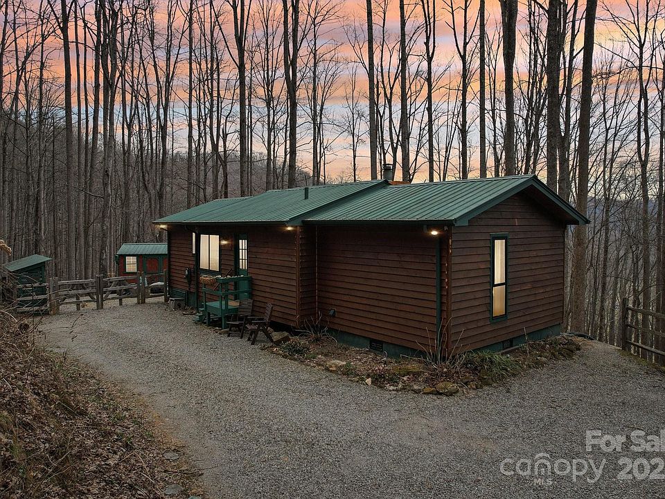 1st image of 354 Roaring Creek Ln