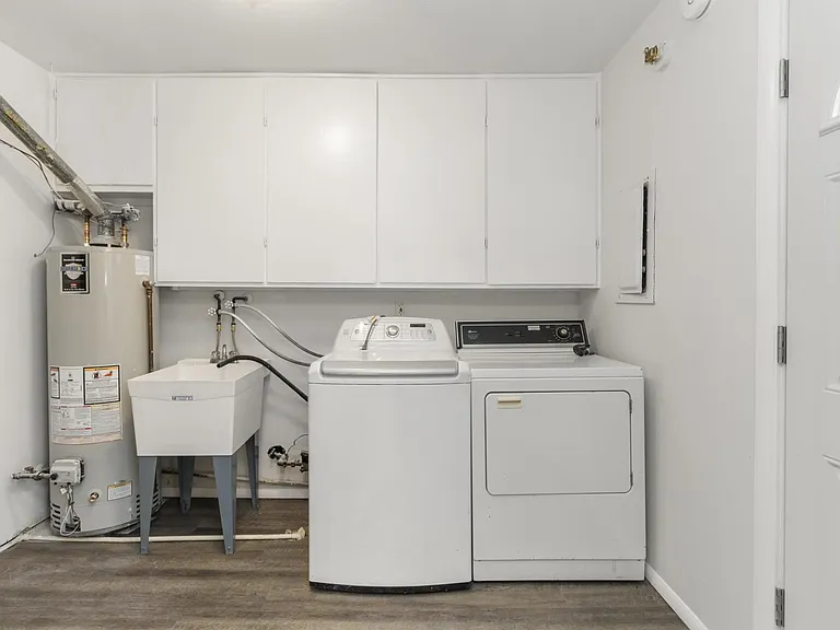 946 Fairview Ave — Photo 5