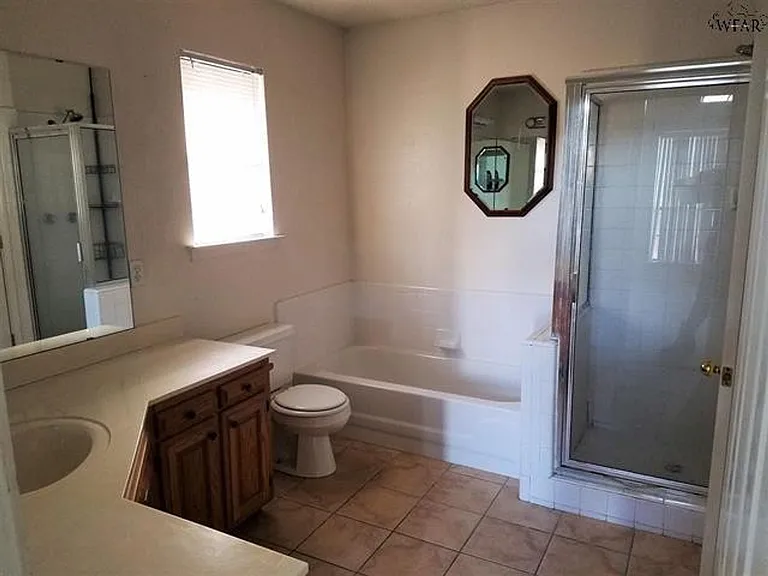 5307 Northview Dr — Photo 1