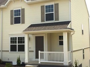 619 Cromwell Cir #21, Willow Street, PA 17584