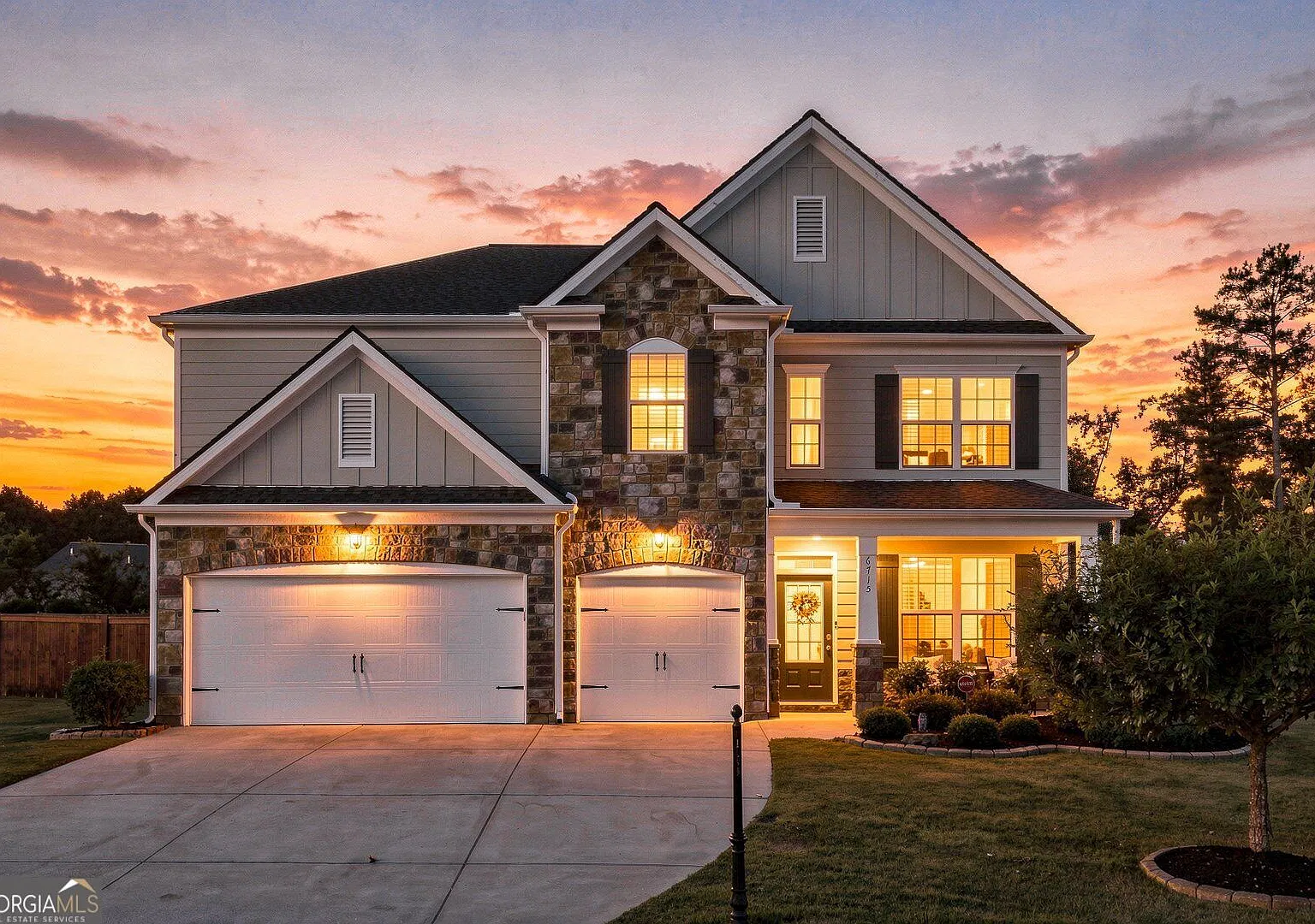 5 bed, 4.0 bath, 3603 sqft, $2,850 — Photo 1